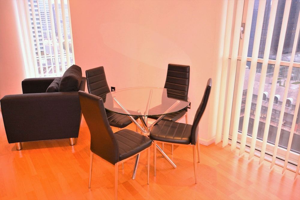 undefined Zen Apartments - City Airport London 3