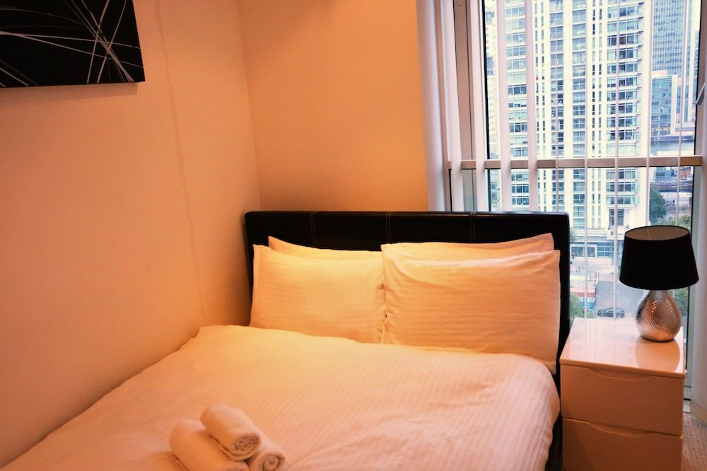 undefined Zen Apartments - City Airport London 9