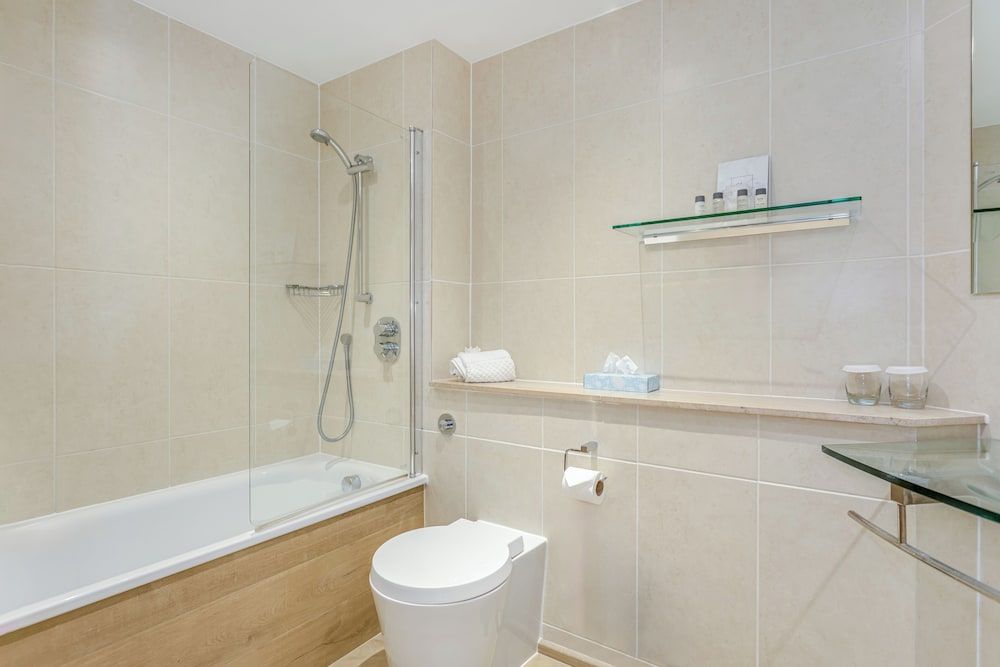 Captains Club Hotel Luxury Double Room, River View 4