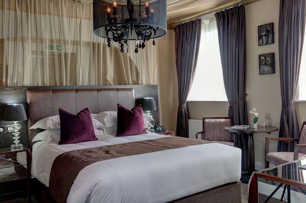 Suite, 1 King Bed, Non Smoking