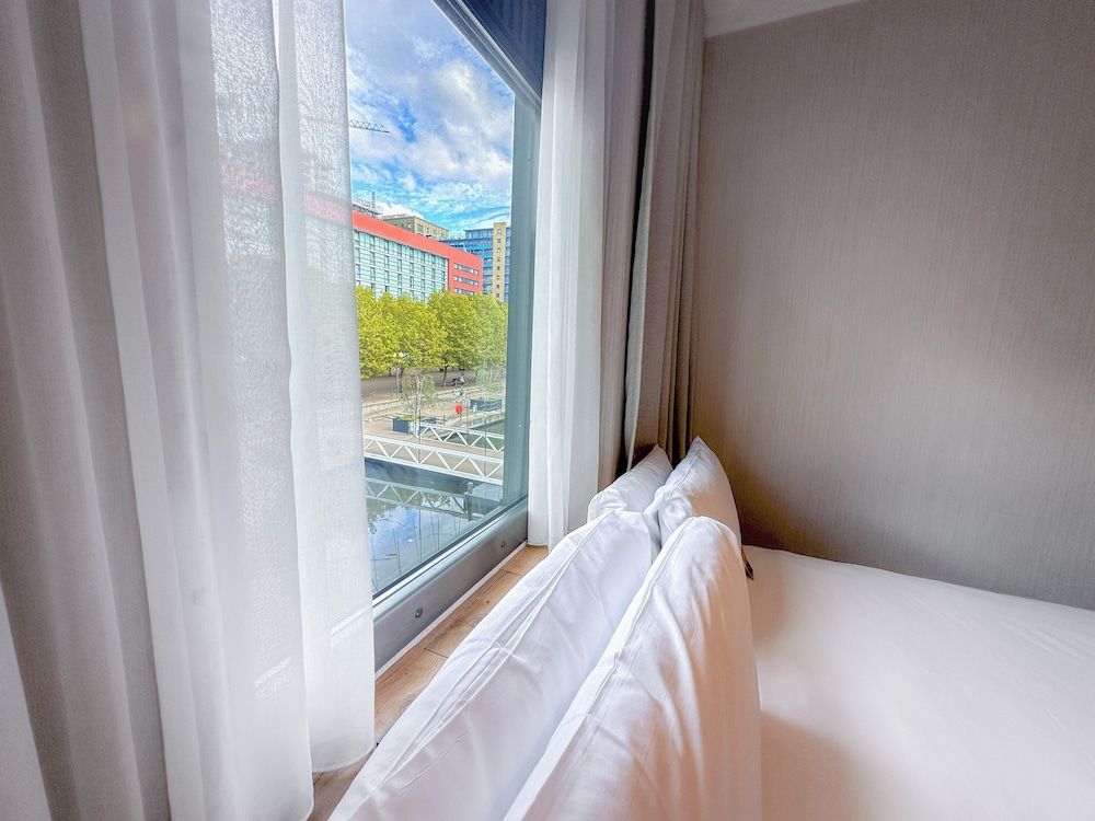 undefined Good Hotel London 8