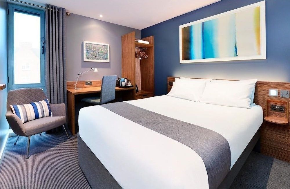 undefined Travelodge London Central Southwark 5
