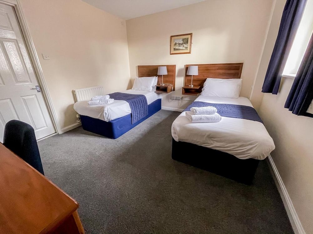The Angel Hotel Budget Lodge Twin 2