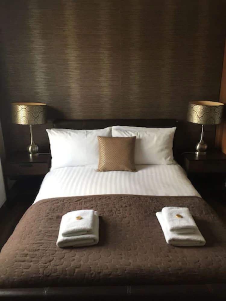 undefined Aviva Studio Apartments 7