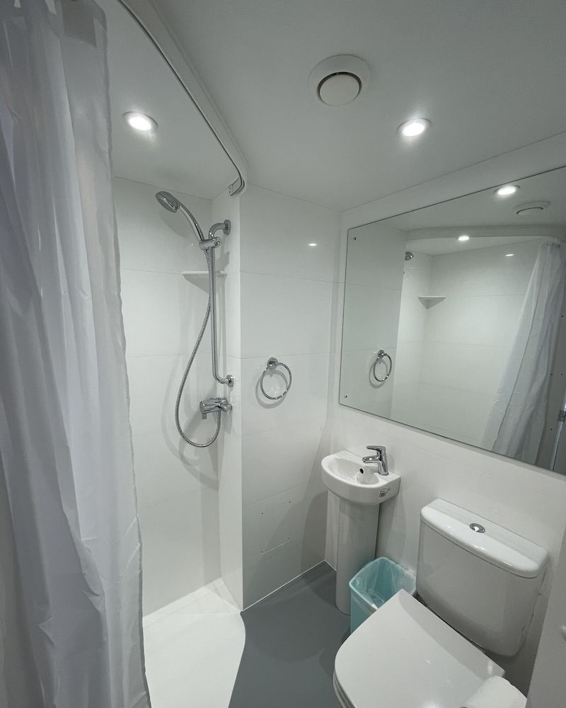 Smart Camden Inn Hostel Double Room 4