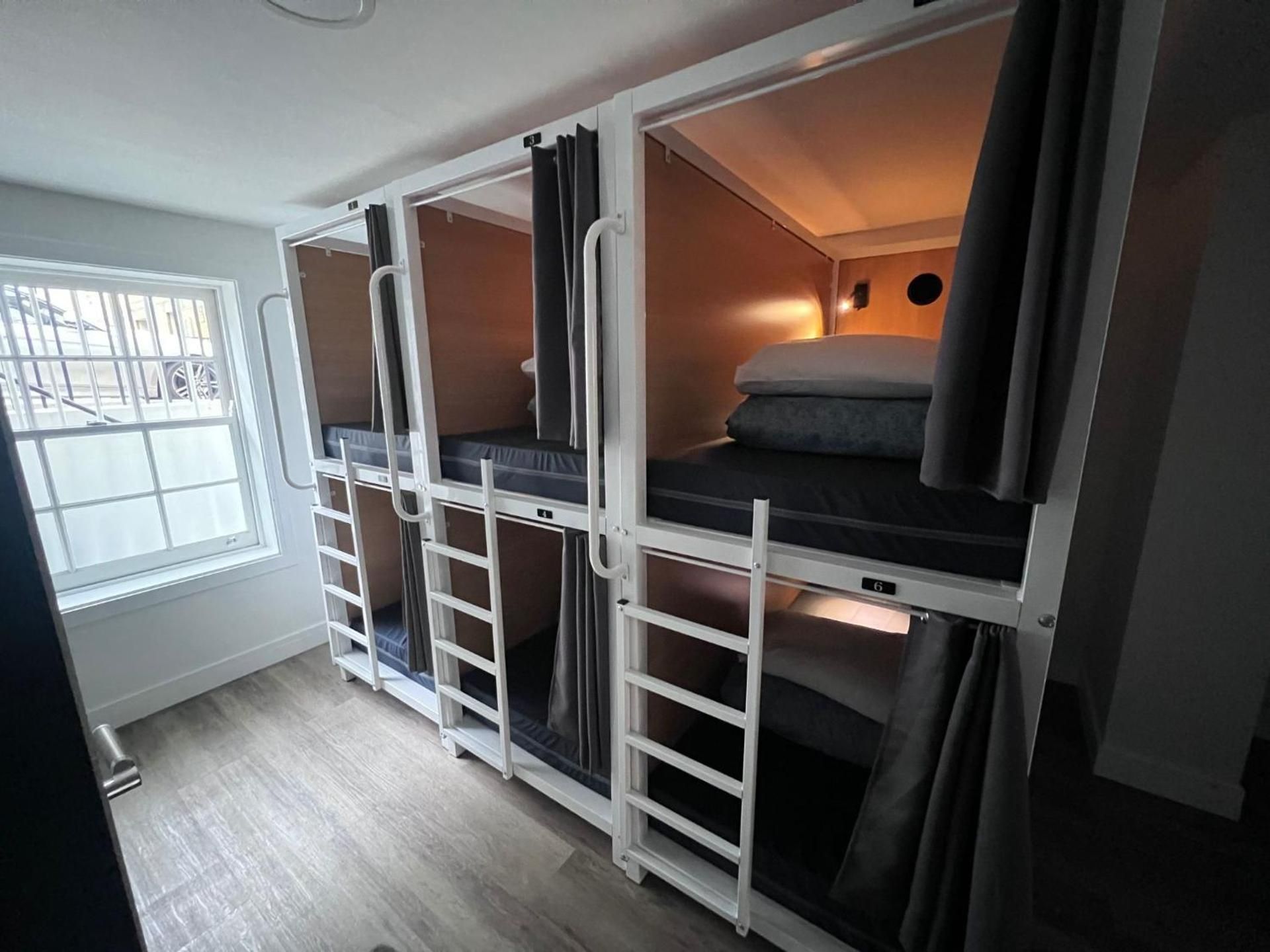 Bunk Bed in Mixed Dormitory Room