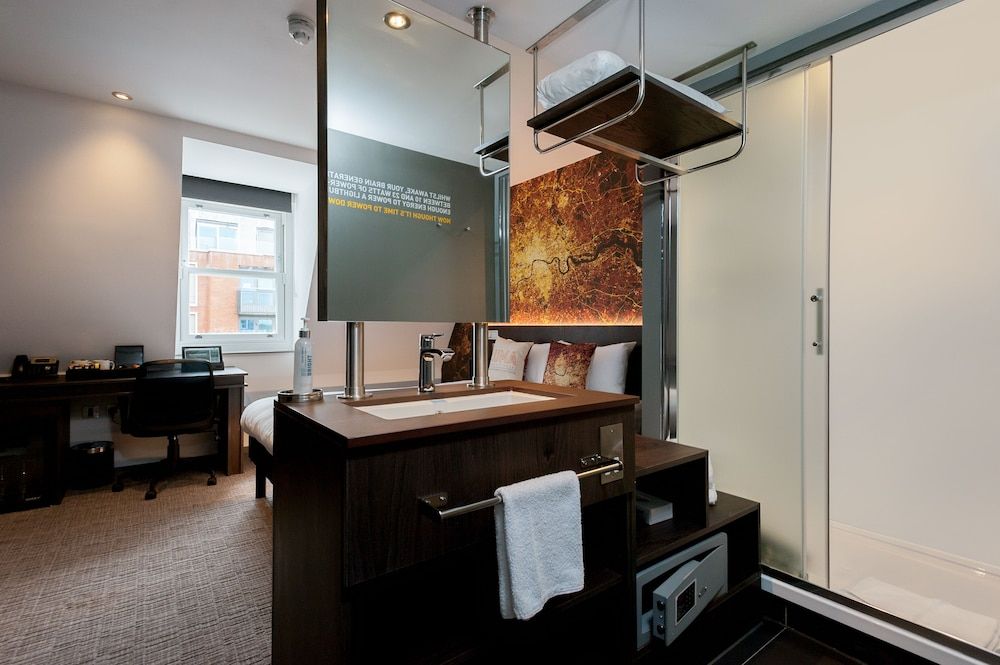 Superior Double Room (Luma)