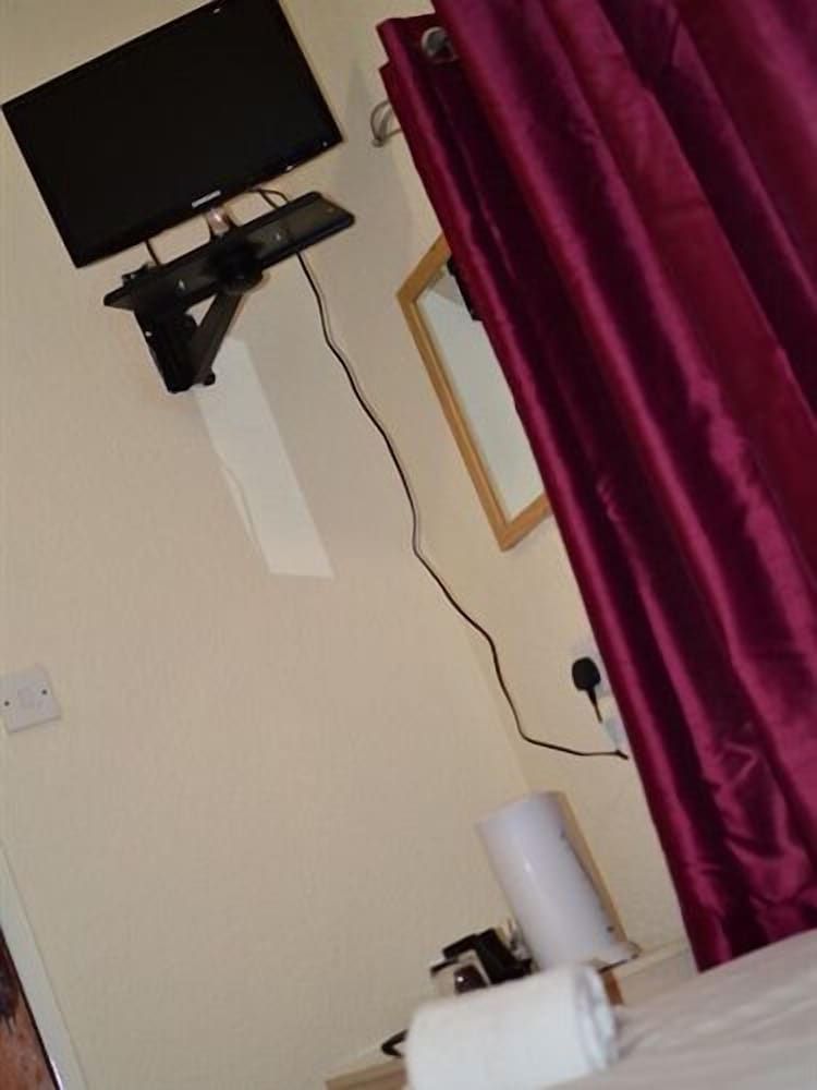 The Chimes on the sea Basic Twin Room, Ensuite 3