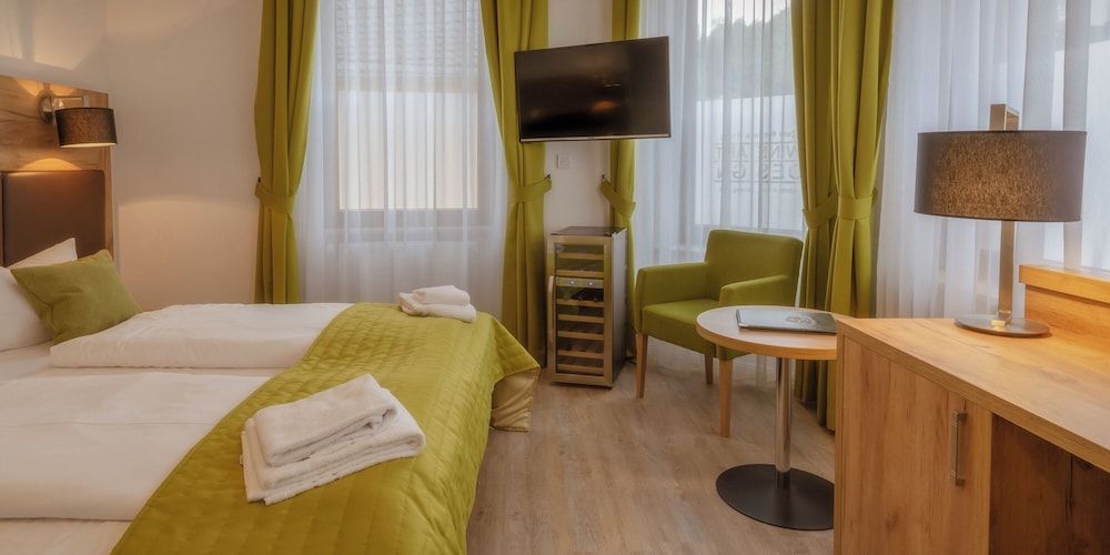 Weinhotel des Riesling Zum Grünen Kranz Small Villa - Deluxe Double Room 6