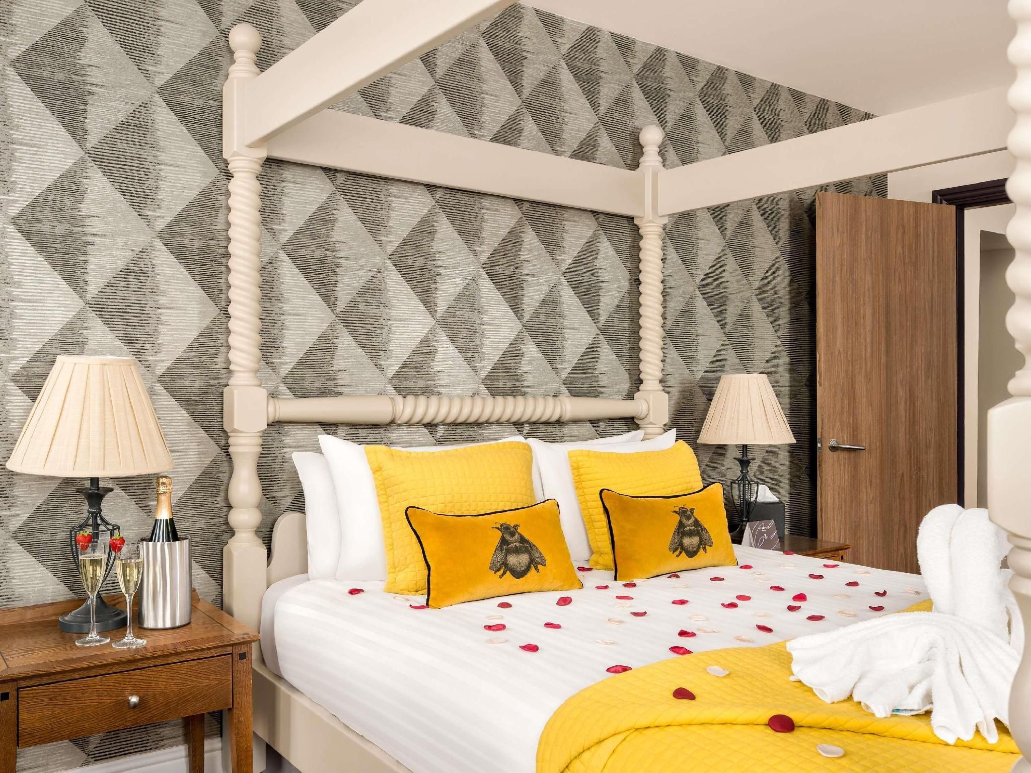 Mercure Doncaster Centre Danum Hotel Junior Suite 2