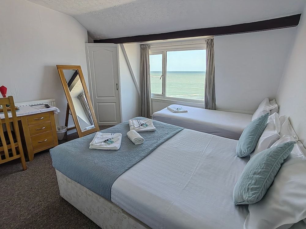 Suite, Ensuite, Sea View