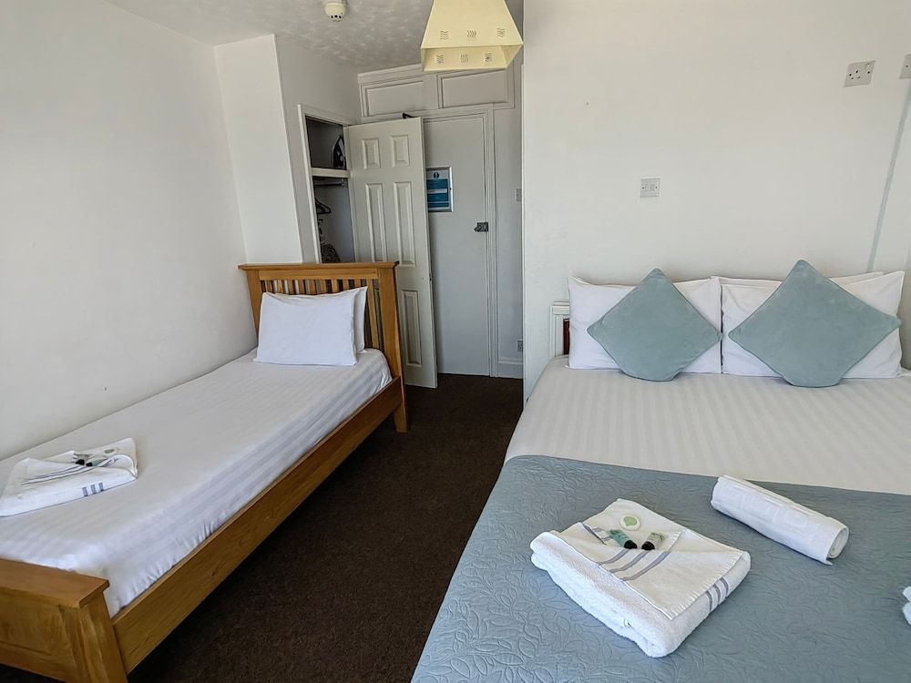 Suite, Ensuite, Sea View