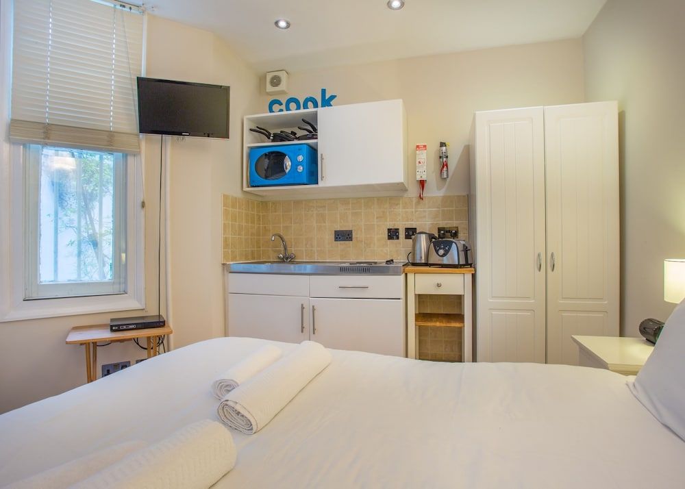 Castletown House Apartments Apartment, Private Bathroom (Studio with Kitchenette) 3