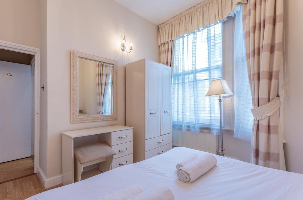 Castletown House Apartments Apartment, Private Bathroom (One Bedroom Castletown ) 6