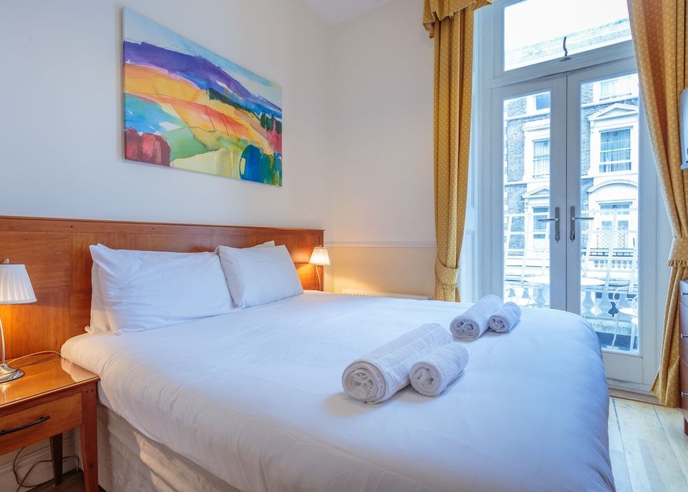 undefined Castletown House Apartments 5