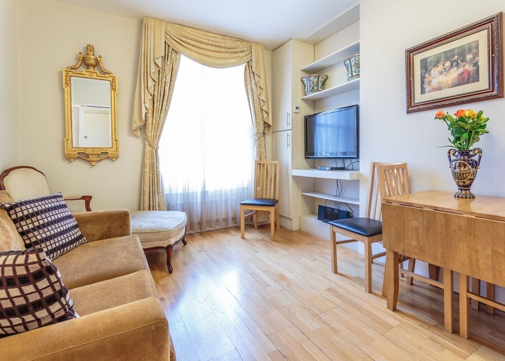 Castletown House Apartments Apartment, Private Bathroom (One Bedroom Castletown ) 9