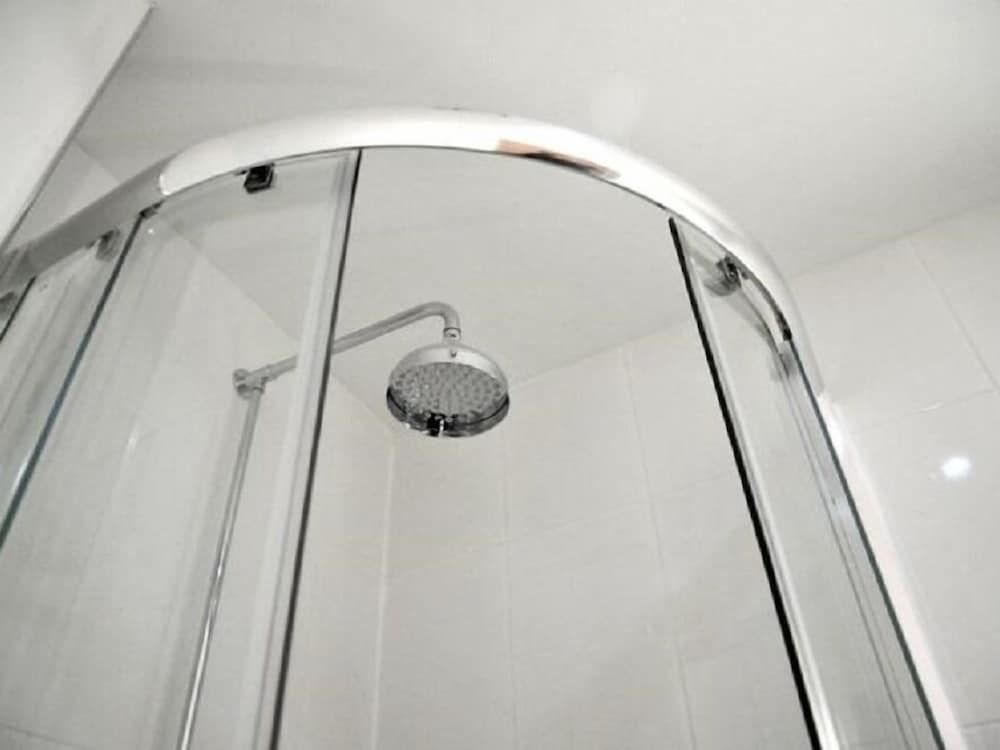 Twin Room, Ensuite