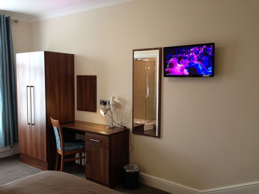 Ely House Hotel Superior Room 13