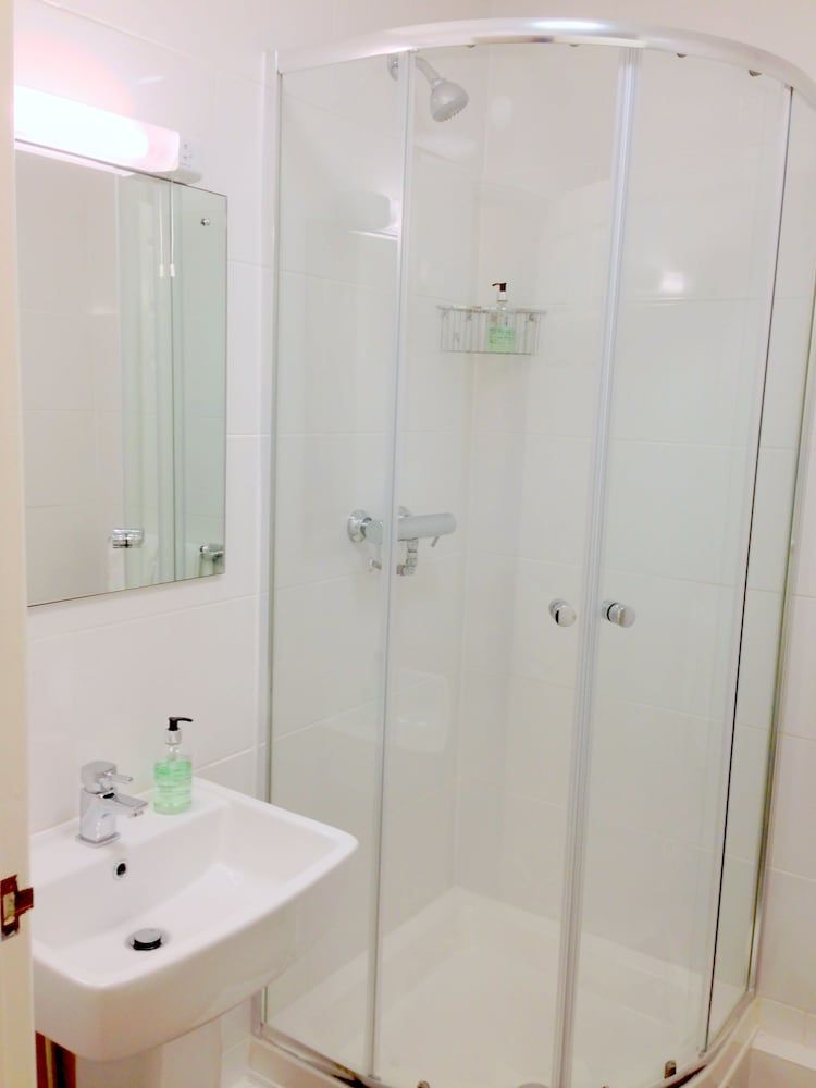 Ely House Hotel Single Room 5