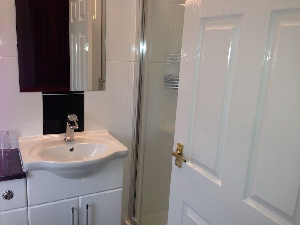 Ely House Hotel Superior Room 19