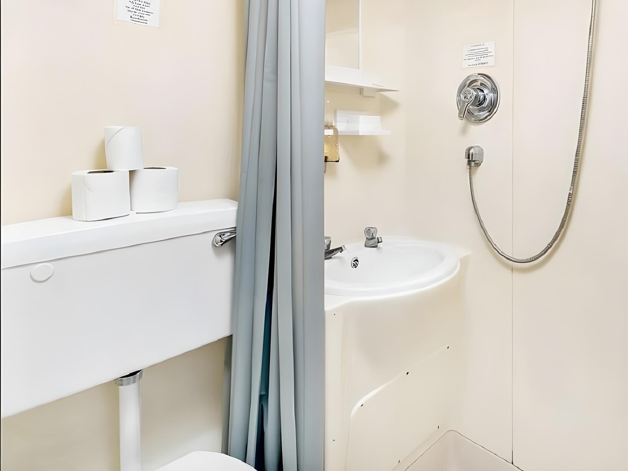 Triple Room with Private Bathroom