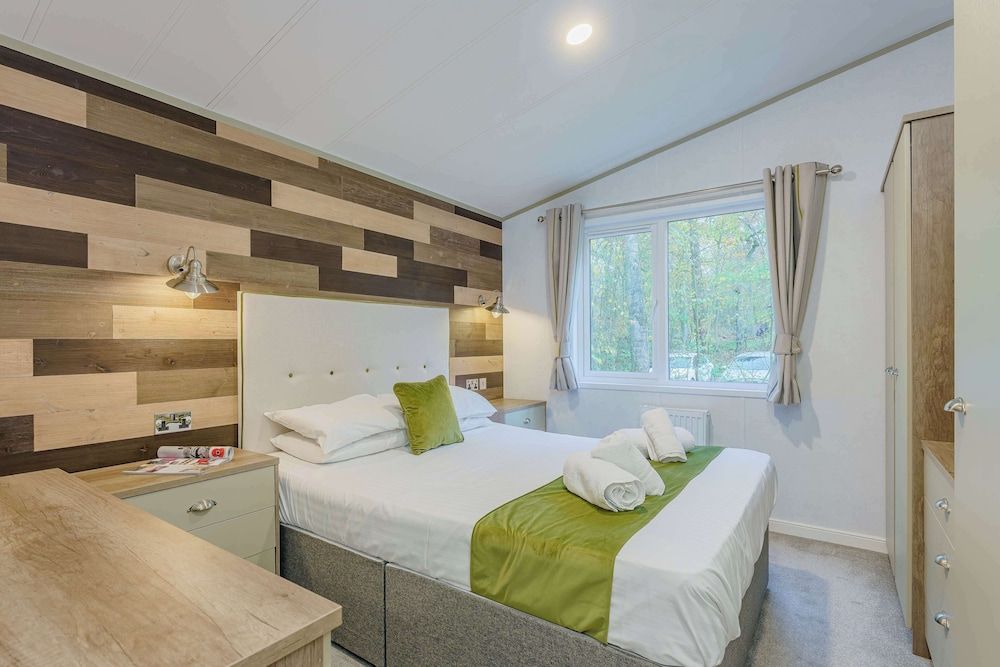 Best Western Plus Kenwick Park Hotel Standard Room, Multiple Beds, Non Smoking, Hot Tub 2