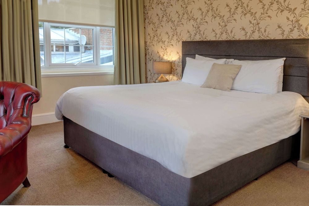 Best Western Plus Kenwick Park Hotel Standard Room, 2 Double Beds, Accessible, Non Smoking (Walk-in Shower)