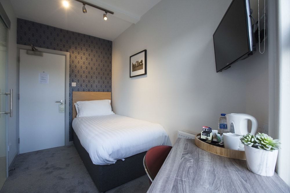 Asperion Hotel Standard Single Room