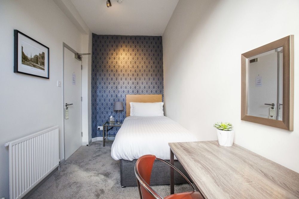 Asperion Hotel Single Room with Private Separate Bathroom