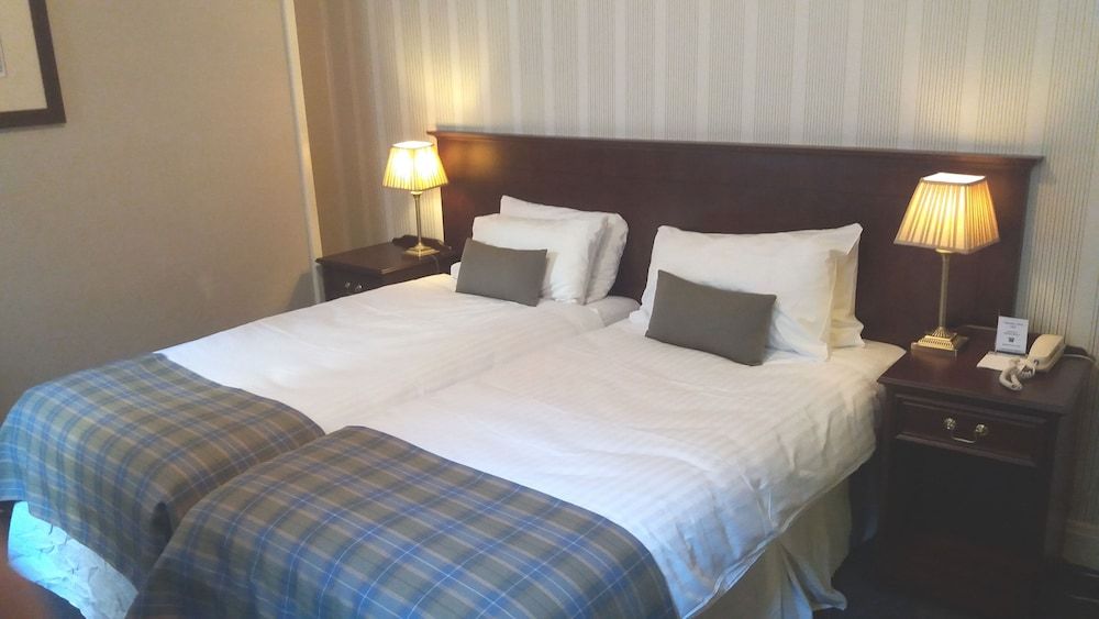 The Royal Hotel Superior Twin Room, Partial Sea View 13