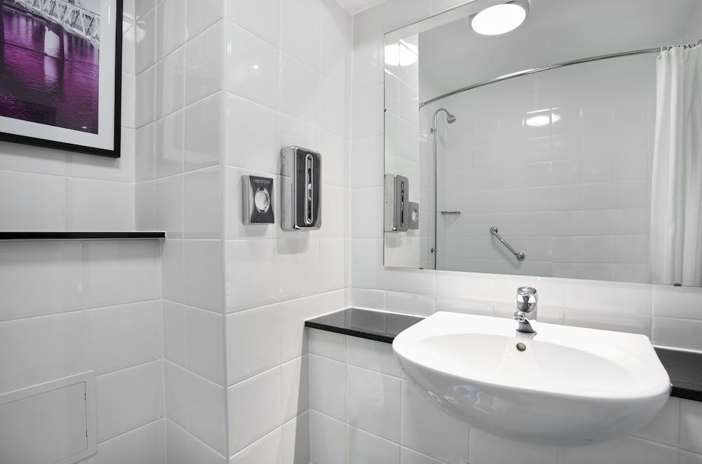 undefined Leonardo Hotel Inverness 8