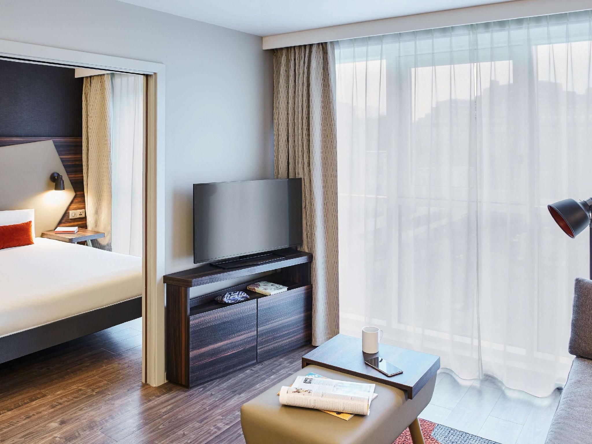 Studio Twin Bed