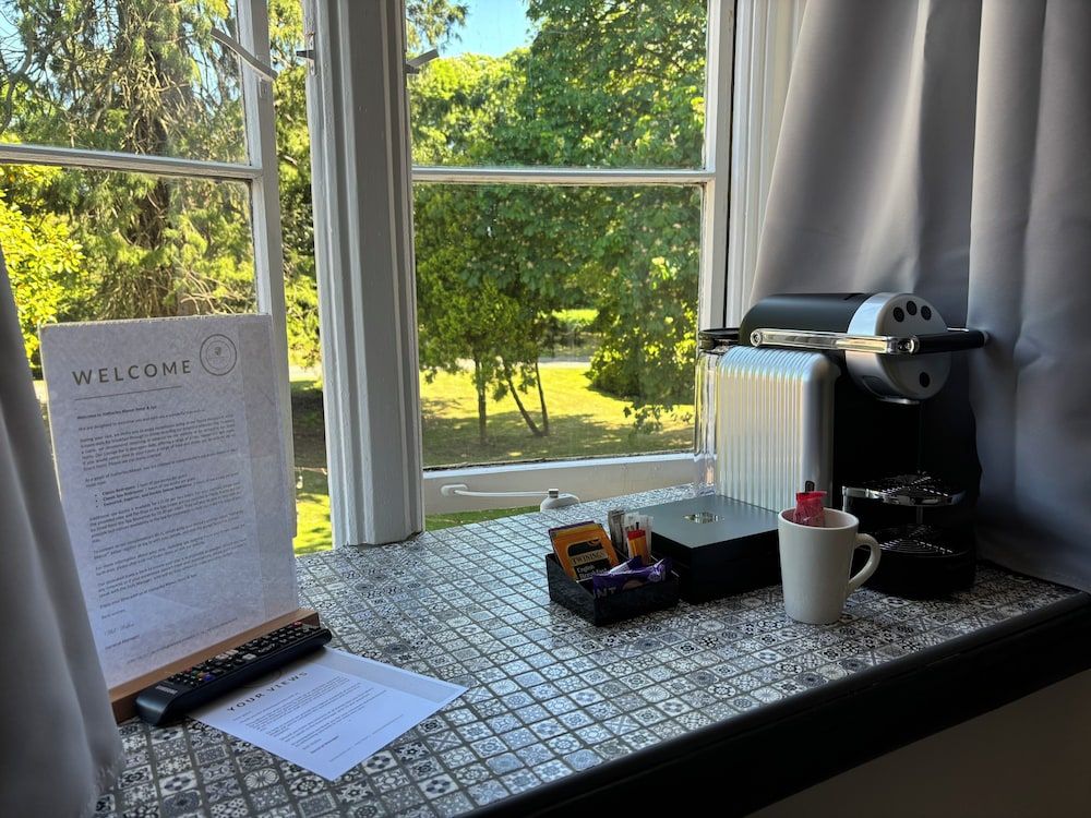 Hatherley Manor Hotel & Spa Classic Single Room (With Spa Access) 3