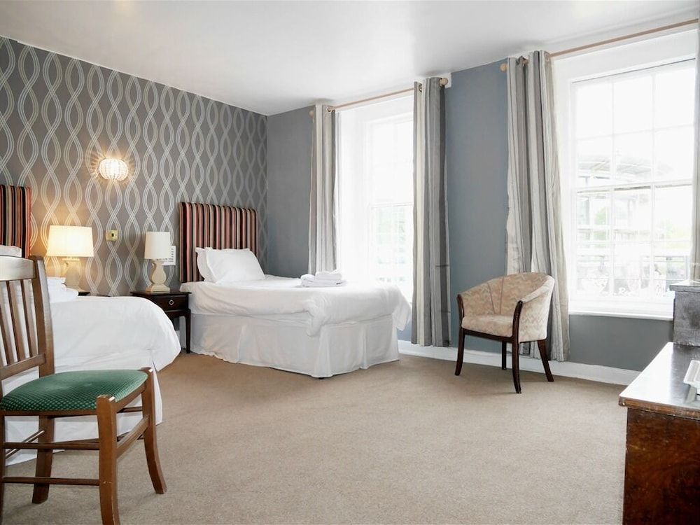 The Lansdowne Hotel Standard Twin Room, Ensuite 4