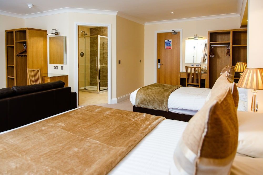 The Adamson Hotel Family Suite 3