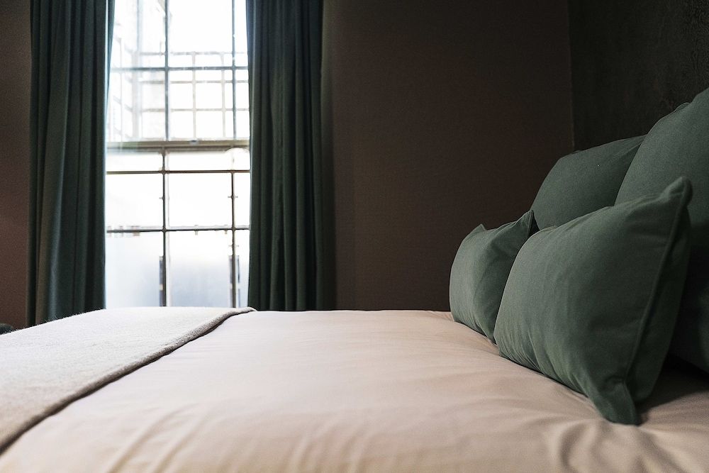 Hotel du Vin & Bistro Cambridge Classic Room 2