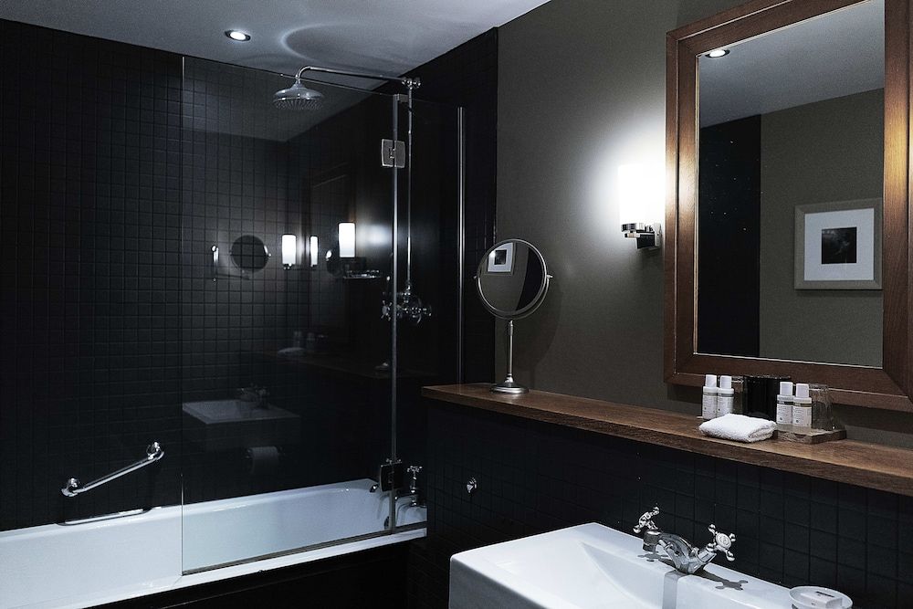 Hotel du Vin & Bistro Cambridge Classic Room 7