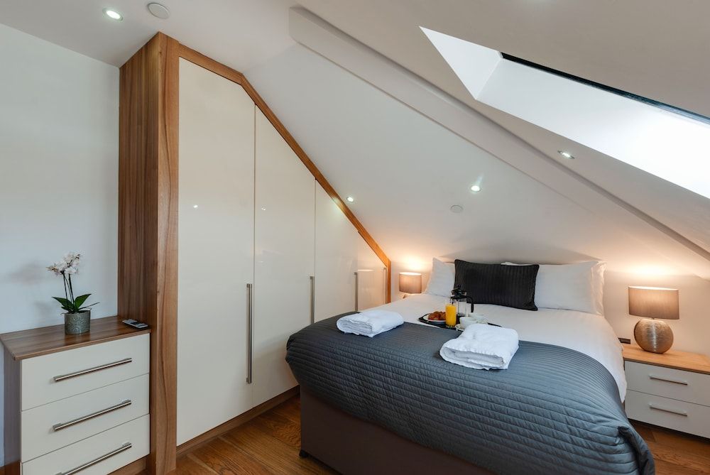 Base Serviced Apartments - Sir Thomas Street Penthouse, 2 Bedrooms (Sleeps 6, with Sofa Bed) 4