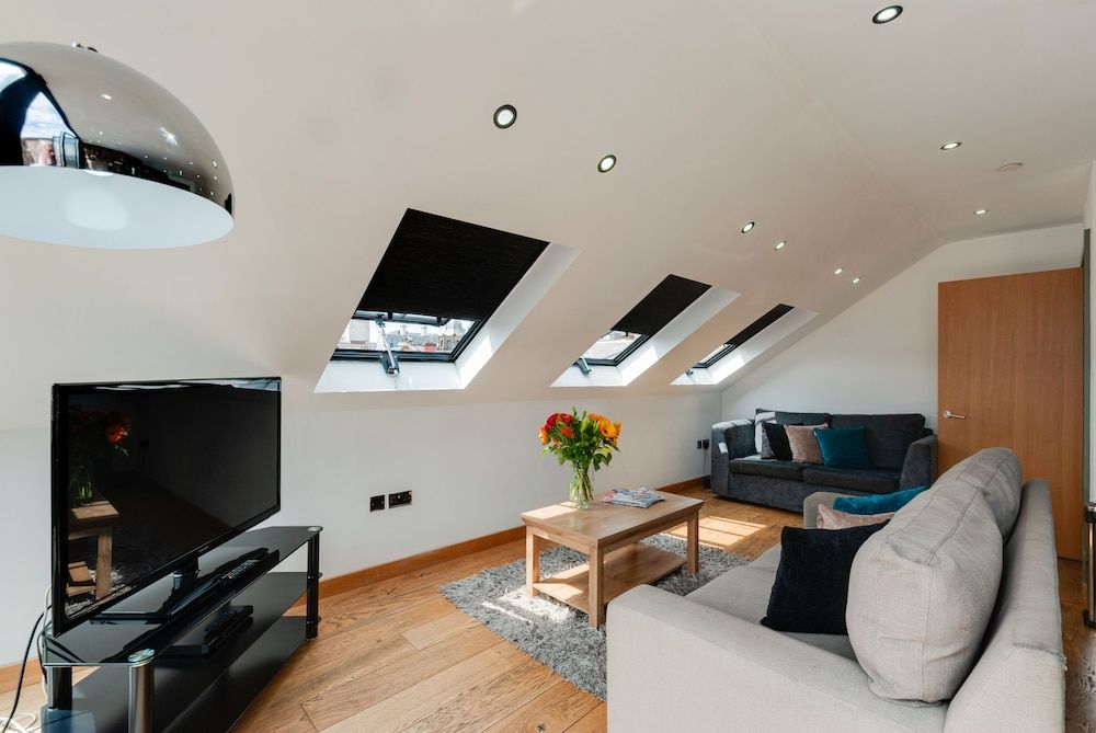 Base Serviced Apartments - Sir Thomas Street Penthouse, 2 Bedrooms (Sleeps 6, with Sofa Bed) 16