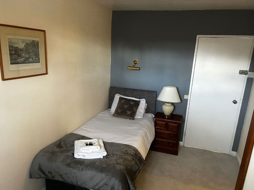 Standard Single Room, Ensuite