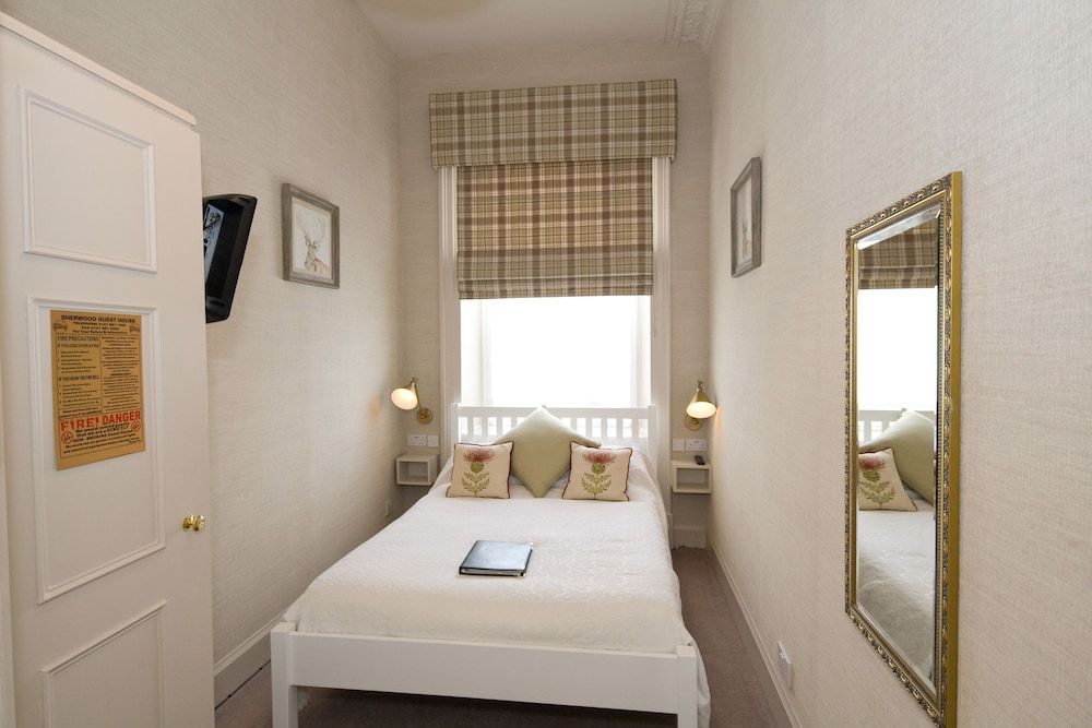 Sherwood Guest House Double Room, 1 Double Bed, Ensuite 5