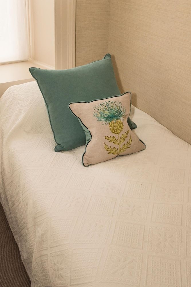 Sherwood Guest House Twin Room, 2 Twin Beds, Ensuite 2