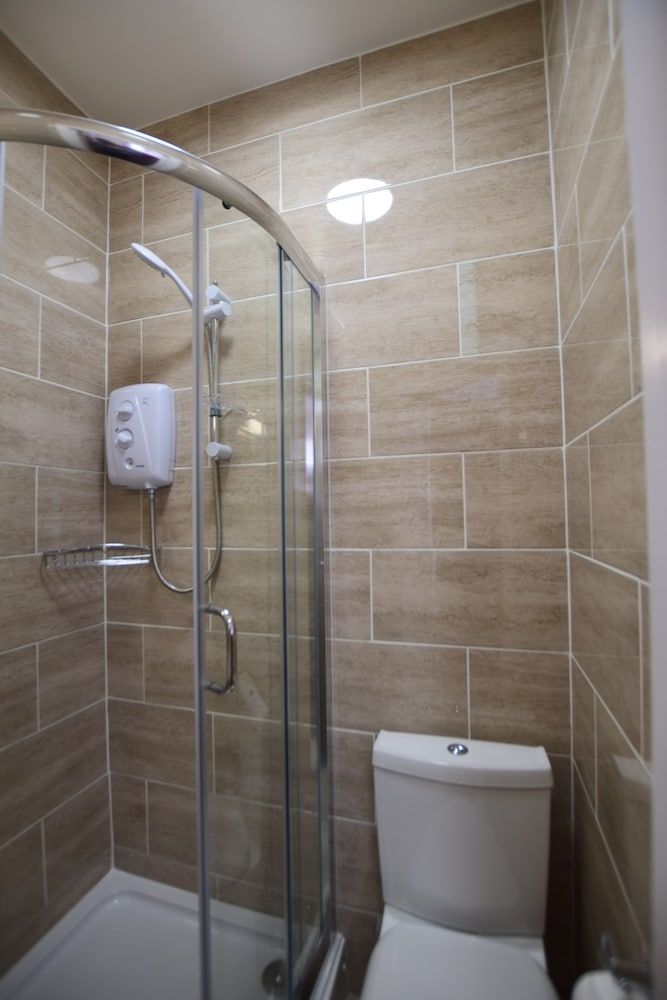 Woodlands Lodge Ilford Single Room, 1 Twin Bed, Ensuite 4