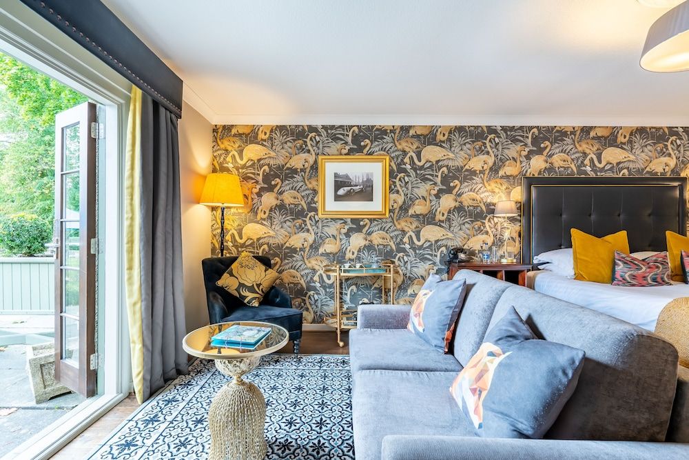 Banchory Lodge Hotel Deluxe King Room with Balcony 6