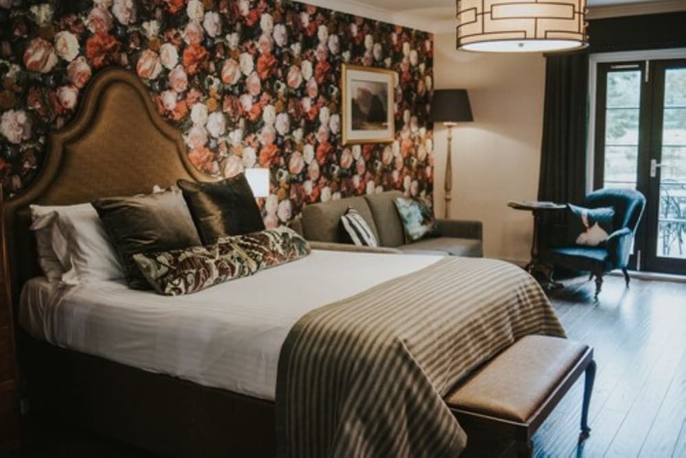 Banchory Lodge Hotel Deluxe King Room with Balcony 6