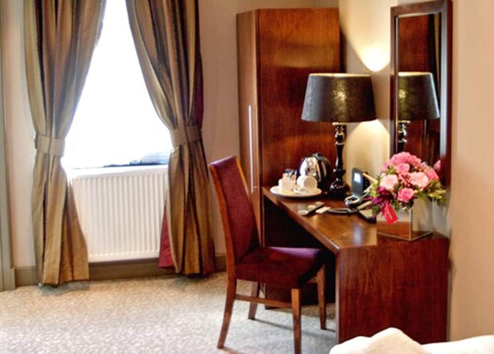 The Lynnhurst Hotel Comfort Triple Room, 1 Bedroom, Ensuite 5