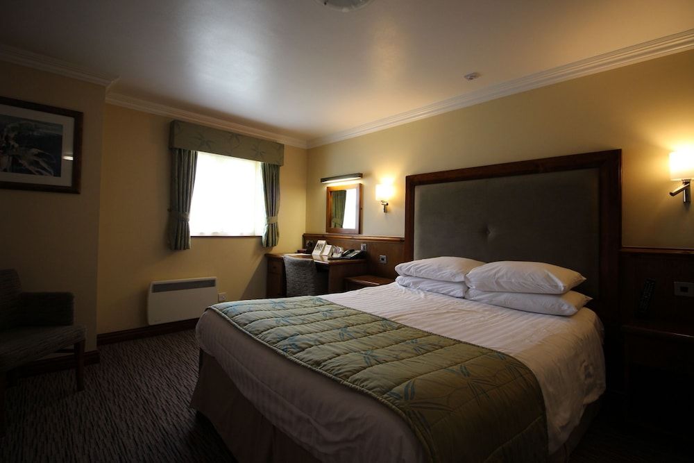 Best Western Plus Pastures Hotel Standard Room, 1 Double Bed, Non Smoking 2