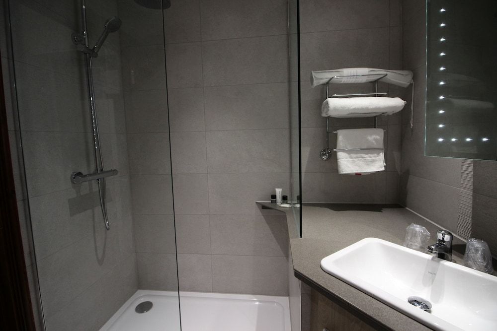 Best Western Plus Pastures Hotel Standard Room, 1 Double Bed, Non Smoking 5