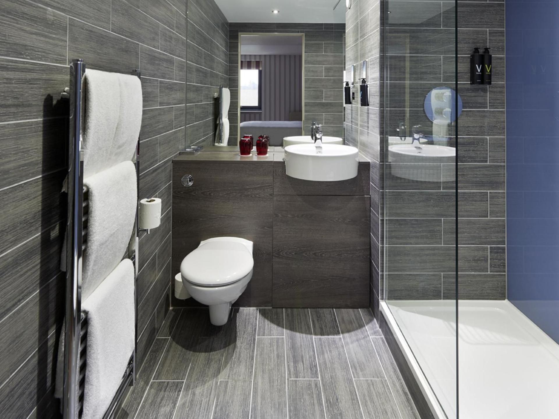 undefined Village Hotel Glasgow 10