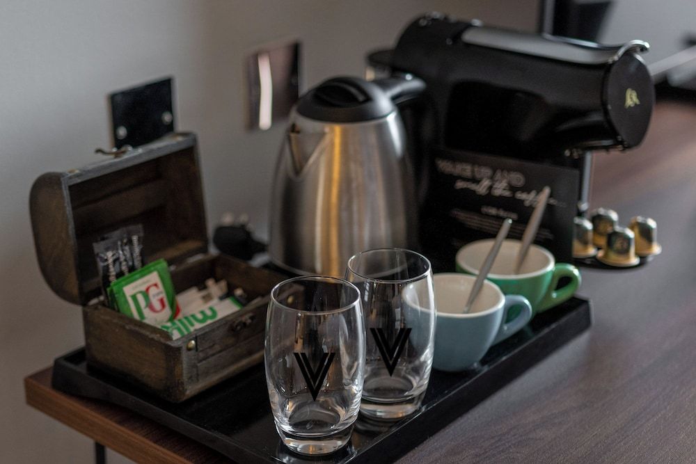 Village Hotel Glasgow Club Room (FREE Gym & Pool Access) 7